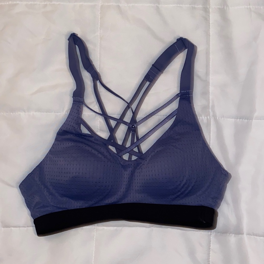 VS Sport lightweight sports bra 32A